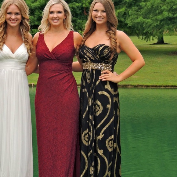 Betsy & Adam black and gold beaded strapless gown - Picture 5 of 8